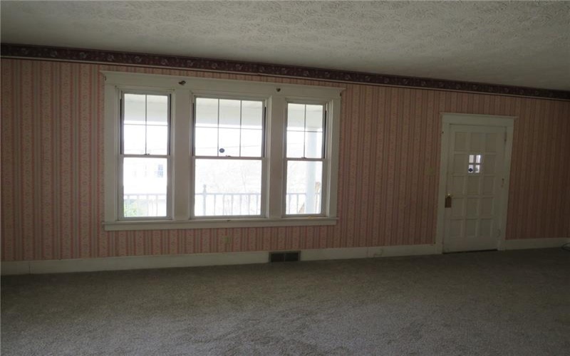 437 Shady Ave, Charleroi, 15022, 4 Bedrooms Bedrooms, 7 Rooms Rooms,1.1 BathroomsBathrooms,Residential,For Sale,Shady Ave,1693640
