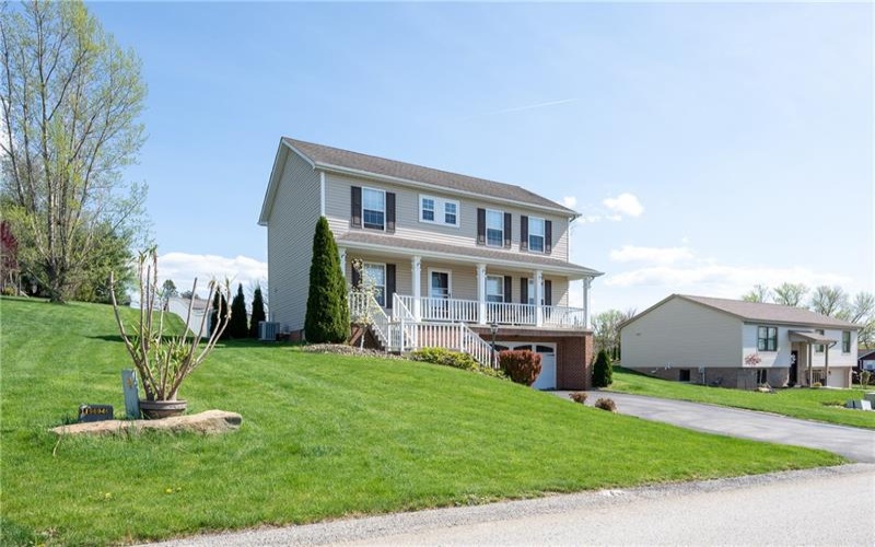 102 Sharon Dr, Pleasant Unity, 15676, 3 Bedrooms Bedrooms, 8 Rooms Rooms,2.1 BathroomsBathrooms,Residential,For Sale,Sharon Dr,1698513