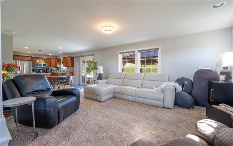 102 Sharon Dr, Pleasant Unity, 15676, 3 Bedrooms Bedrooms, 8 Rooms Rooms,2.1 BathroomsBathrooms,Residential,For Sale,Sharon Dr,1698513