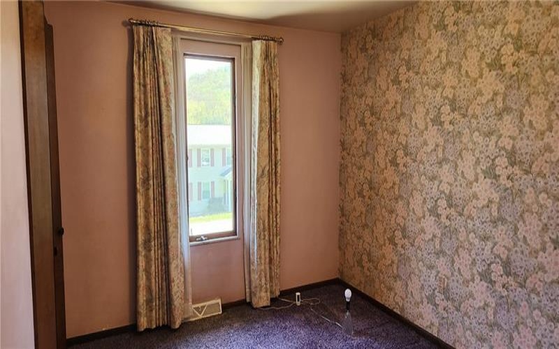 237 Melrose Drive, New Stanton, 15672, 3 Bedrooms Bedrooms, 9 Rooms Rooms,2 BathroomsBathrooms,Residential,For Sale,Melrose Drive,1698533