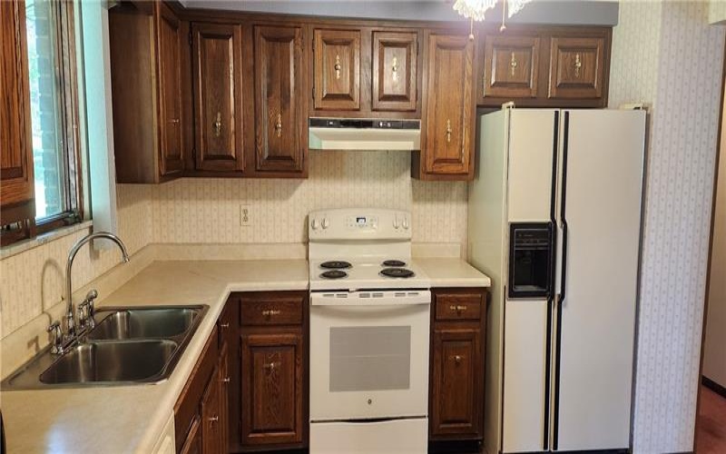 237 Melrose Drive, New Stanton, 15672, 3 Bedrooms Bedrooms, 9 Rooms Rooms,2 BathroomsBathrooms,Residential,For Sale,Melrose Drive,1698533