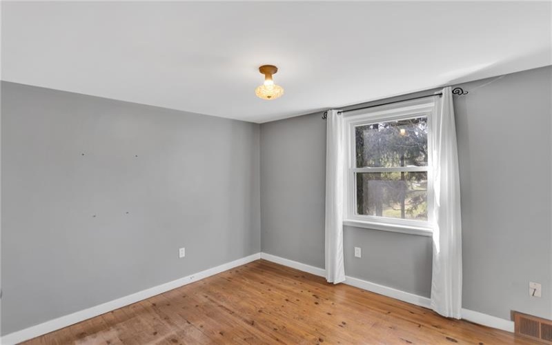 1228 State Route 356, Leechburg, 15656, 3 Bedrooms Bedrooms, 6 Rooms Rooms,1.1 BathroomsBathrooms,Residential,For Sale,State Route 356,1698543
