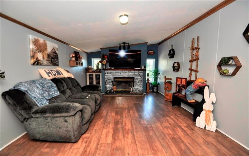 175 Warne Ln, Washington, 15301, 5 Bedrooms Bedrooms, 11 Rooms Rooms,3.1 BathroomsBathrooms,Residential,For Sale,Warne Ln,1698603