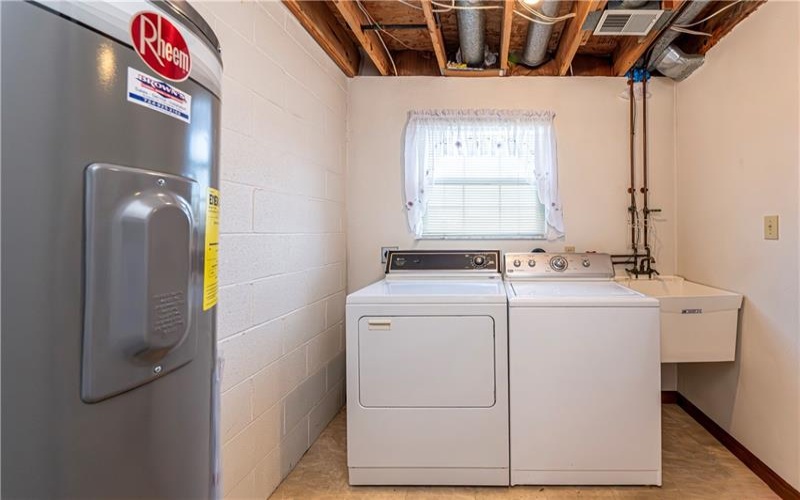 418 Silvis Way, Greensburg, 15601, 2 Bedrooms Bedrooms, 6 Rooms Rooms,1.1 BathroomsBathrooms,Residential,For Sale,Silvis Way,1698634