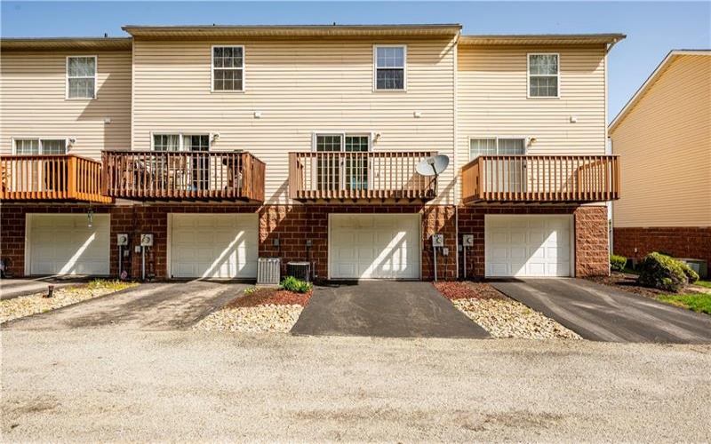 418 Silvis Way, Greensburg, 15601, 2 Bedrooms Bedrooms, 6 Rooms Rooms,1.1 BathroomsBathrooms,Residential,For Sale,Silvis Way,1698634