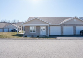 726 Crimson St, Latrobe, 15650, 2 Bedrooms Bedrooms, ,1.1 BathroomsBathrooms,Residential,For Sale,Crimson St,1698655
