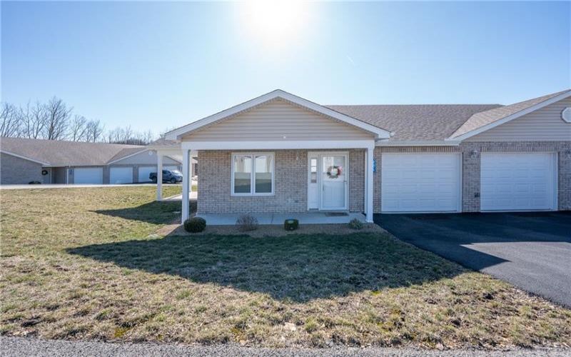 726 Crimson St, Latrobe, 15650, 2 Bedrooms Bedrooms, ,1.1 BathroomsBathrooms,Residential,For Sale,Crimson St,1698655