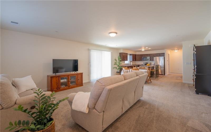 726 Crimson St, Latrobe, 15650, 2 Bedrooms Bedrooms, ,1.1 BathroomsBathrooms,Residential,For Sale,Crimson St,1698655