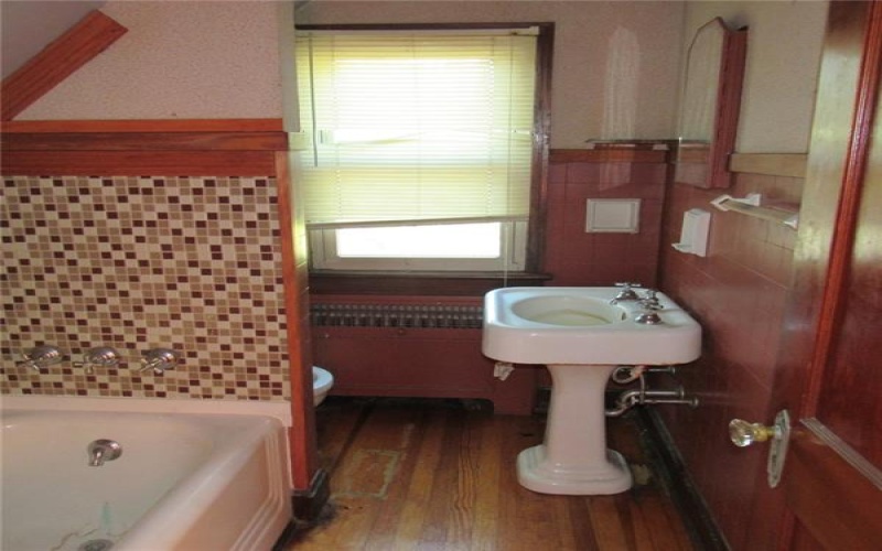 1614 Pitt Street, Jennerstown, 15547, 3 Bedrooms Bedrooms, 6 Rooms Rooms,1.1 BathroomsBathrooms,Residential,For Sale,Pitt Street,1698721