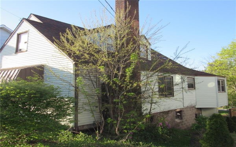 1614 Pitt Street, Jennerstown, 15547, 3 Bedrooms Bedrooms, 6 Rooms Rooms,1.1 BathroomsBathrooms,Residential,For Sale,Pitt Street,1698721