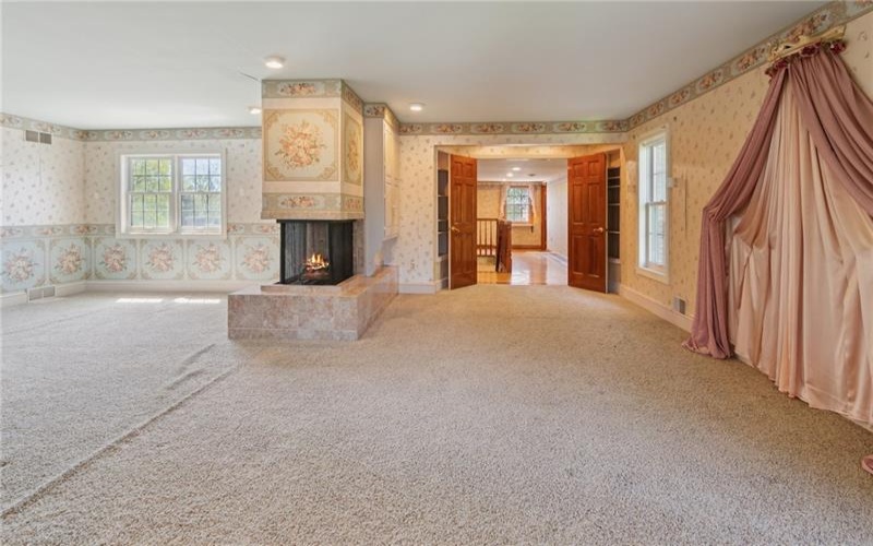 107 TREETOP LANE, Canonsburg, 15317, 6 Bedrooms Bedrooms, 14 Rooms Rooms,5.4 BathroomsBathrooms,Residential,For Sale,TREETOP LANE,1698676