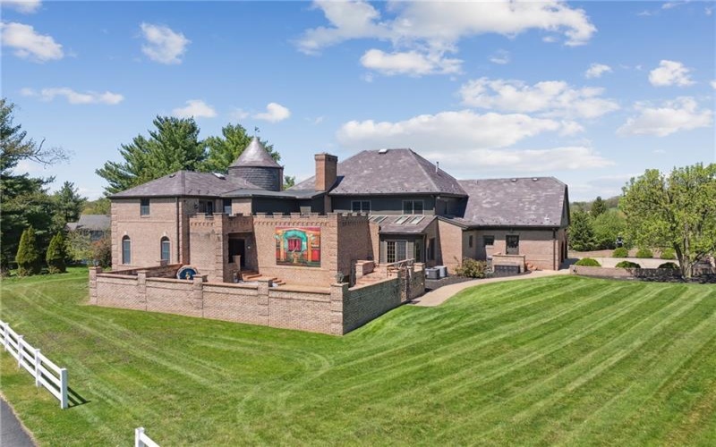 107 TREETOP LANE, Canonsburg, 15317, 6 Bedrooms Bedrooms, 14 Rooms Rooms,5.4 BathroomsBathrooms,Residential,For Sale,TREETOP LANE,1698676