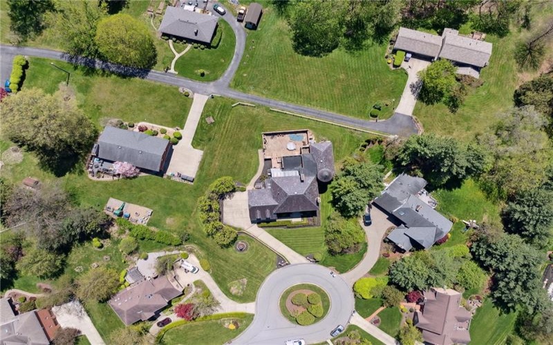 107 TREETOP LANE, Canonsburg, 15317, 6 Bedrooms Bedrooms, 14 Rooms Rooms,5.4 BathroomsBathrooms,Residential,For Sale,TREETOP LANE,1698676