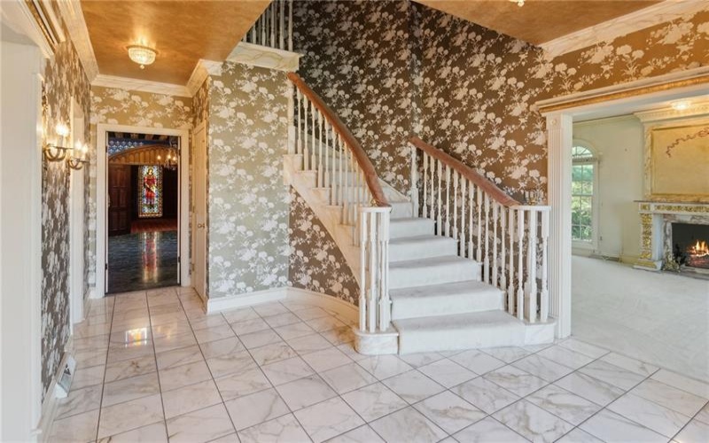 107 TREETOP LANE, Canonsburg, 15317, 6 Bedrooms Bedrooms, 14 Rooms Rooms,5.4 BathroomsBathrooms,Residential,For Sale,TREETOP LANE,1698676