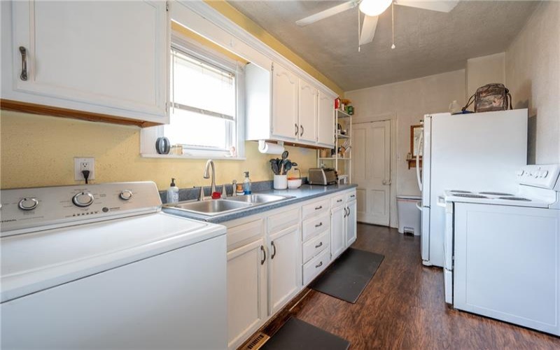 225 James St, Latrobe, 15650, 2 Bedrooms Bedrooms, ,1 BathroomBathrooms,Residential,For Sale,James St,1698686