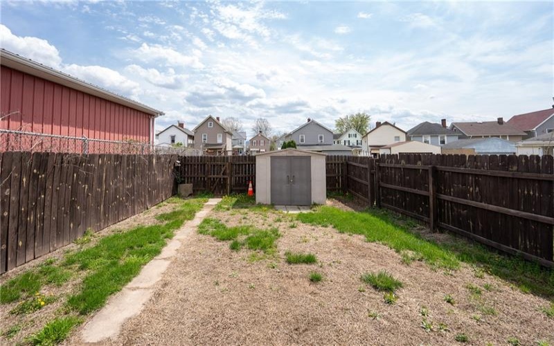 225 James St, Latrobe, 15650, 2 Bedrooms Bedrooms, ,1 BathroomBathrooms,Residential,For Sale,James St,1698686