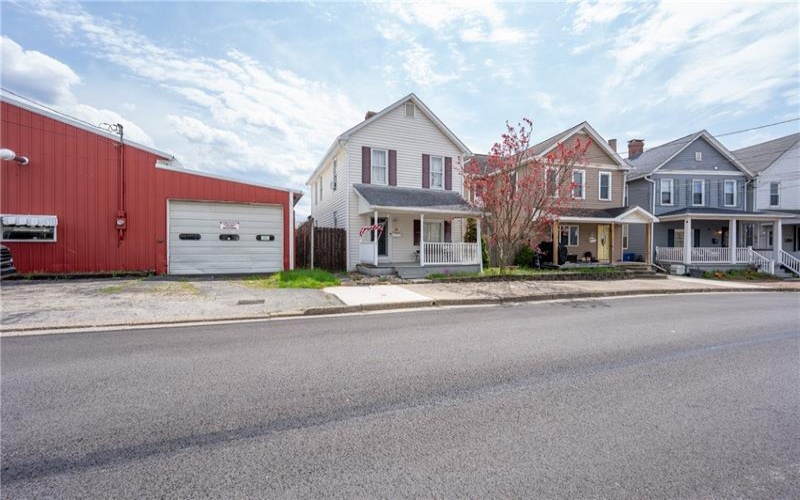 225 James St, Latrobe, 15650, 2 Bedrooms Bedrooms, ,1 BathroomBathrooms,Residential,For Sale,James St,1698686