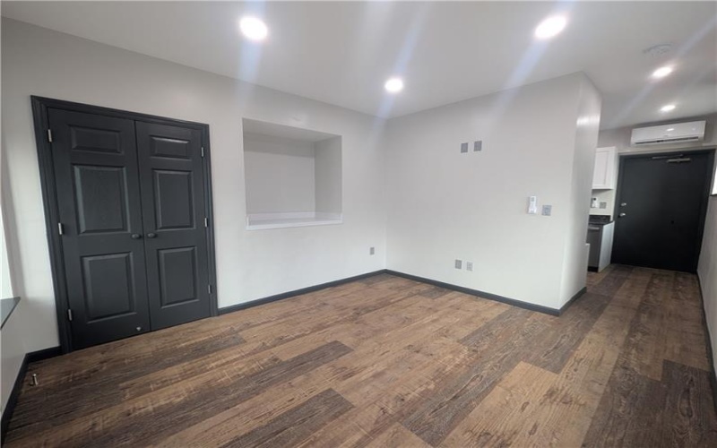 101 E Lincoln Avenue, 15057, 15057, 1 Bedroom Bedrooms, ,1 BathroomBathrooms,Lease,For Sale,E Lincoln Avenue,1698731