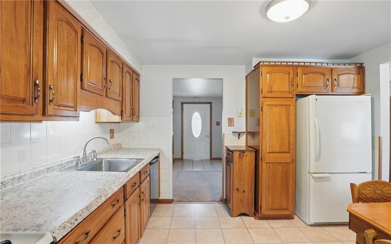 1 Carlisle Dr, Irwin, 15642, 4 Bedrooms Bedrooms, ,3 BathroomsBathrooms,Residential,For Sale,Carlisle Dr,1698732