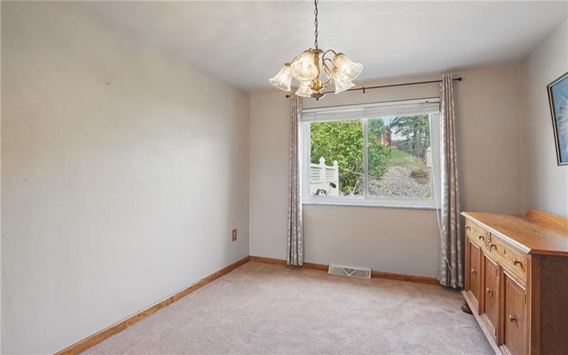 1 Carlisle Dr, Irwin, 15642, 4 Bedrooms Bedrooms, ,3 BathroomsBathrooms,Residential,For Sale,Carlisle Dr,1698732