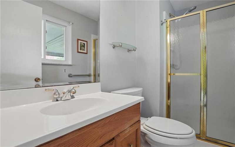 1 Carlisle Dr, Irwin, 15642, 4 Bedrooms Bedrooms, ,3 BathroomsBathrooms,Residential,For Sale,Carlisle Dr,1698732