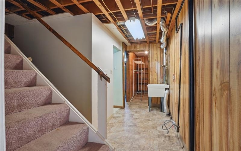 1 Carlisle Dr, Irwin, 15642, 4 Bedrooms Bedrooms, ,3 BathroomsBathrooms,Residential,For Sale,Carlisle Dr,1698732