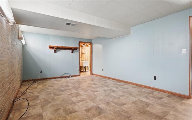 1 Carlisle Dr, Irwin, 15642, 4 Bedrooms Bedrooms, ,3 BathroomsBathrooms,Residential,For Sale,Carlisle Dr,1698732