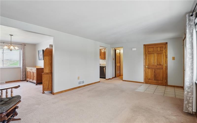 1 Carlisle Dr, Irwin, 15642, 4 Bedrooms Bedrooms, ,3 BathroomsBathrooms,Residential,For Sale,Carlisle Dr,1698732