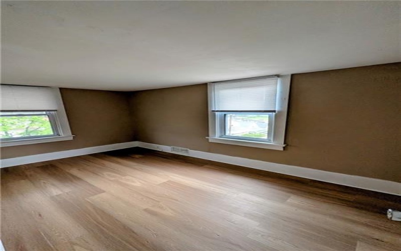513 1st Street, Charleroi, 15022, 3 Bedrooms Bedrooms, 8 Rooms Rooms,1 BathroomBathrooms,Residential,For Sale,1st Street,1698741