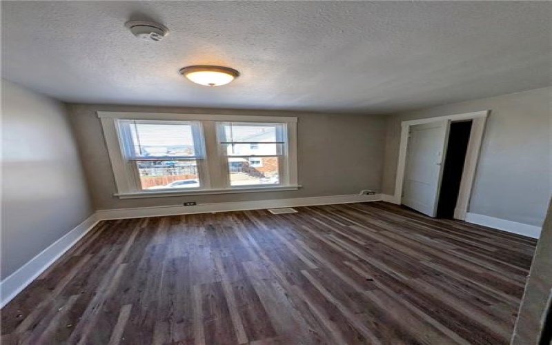 108 McCandless Street, New Kensington, 15068, 3 Bedrooms Bedrooms, 8 Rooms Rooms,1 BathroomBathrooms,Residential,For Sale,McCandless Street,1698766