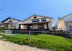 108 McCandless Street, New Kensington, 15068, 3 Bedrooms Bedrooms, 8 Rooms Rooms,1 BathroomBathrooms,Residential,For Sale,McCandless Street,1698766