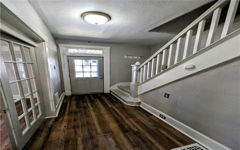 108 McCandless Street, New Kensington, 15068, 3 Bedrooms Bedrooms, 8 Rooms Rooms,1 BathroomBathrooms,Residential,For Sale,McCandless Street,1698766