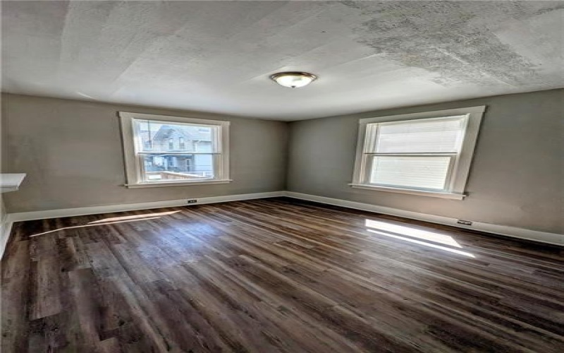 108 McCandless Street, New Kensington, 15068, 3 Bedrooms Bedrooms, 8 Rooms Rooms,1 BathroomBathrooms,Residential,For Sale,McCandless Street,1698766