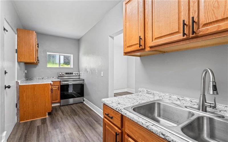 204 4th St, Jeannette, 15644, 2 Bedrooms Bedrooms, ,1 BathroomBathrooms,Residential,For Sale,4th St,1698821