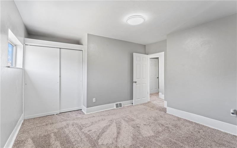 204 4th St, Jeannette, 15644, 2 Bedrooms Bedrooms, ,1 BathroomBathrooms,Residential,For Sale,4th St,1698821