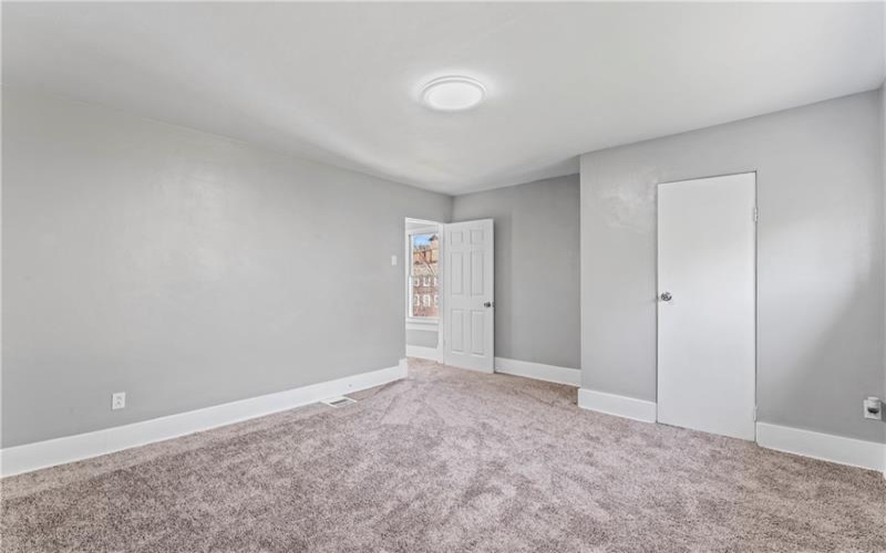 204 4th St, Jeannette, 15644, 2 Bedrooms Bedrooms, ,1 BathroomBathrooms,Residential,For Sale,4th St,1698821