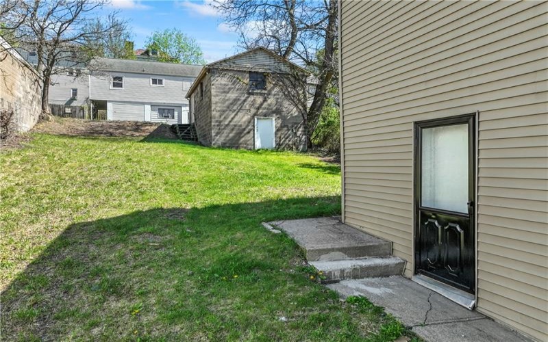 204 4th St, Jeannette, 15644, 2 Bedrooms Bedrooms, ,1 BathroomBathrooms,Residential,For Sale,4th St,1698821