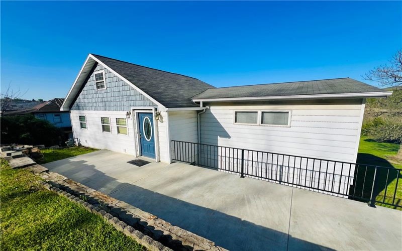 1107 National Pike, Uniontown, 15401, 3 Bedrooms Bedrooms, 10 Rooms Rooms,2 BathroomsBathrooms,Residential,For Sale,National Pike,1698838
