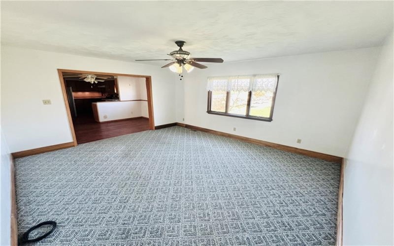 1107 National Pike, Uniontown, 15401, 3 Bedrooms Bedrooms, 10 Rooms Rooms,2 BathroomsBathrooms,Residential,For Sale,National Pike,1698838