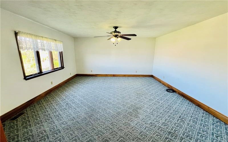 1107 National Pike, Uniontown, 15401, 3 Bedrooms Bedrooms, 10 Rooms Rooms,2 BathroomsBathrooms,Residential,For Sale,National Pike,1698838
