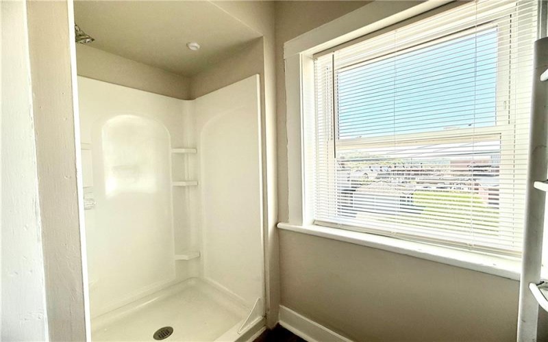 192 High St, Waynesburg, 15370, 2 Bedrooms Bedrooms, ,1 BathroomBathrooms,Lease,For Sale,High St,1698834