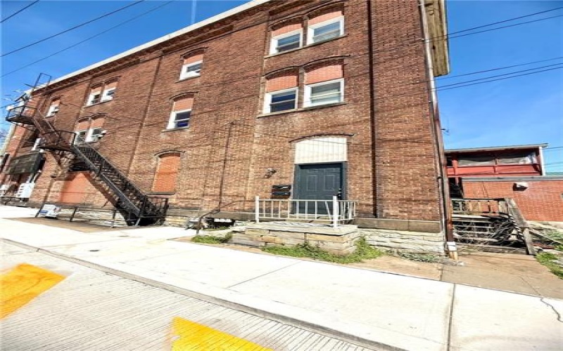 192 High St, Waynesburg, 15370, 2 Bedrooms Bedrooms, ,1 BathroomBathrooms,Lease,For Sale,High St,1698834