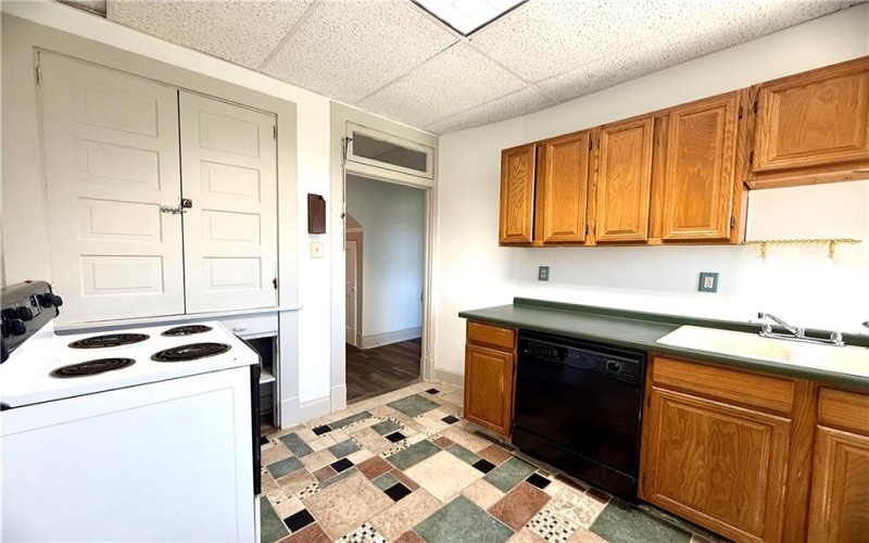 192 High St, Waynesburg, 15370, 2 Bedrooms Bedrooms, ,1 BathroomBathrooms,Lease,For Sale,High St,1698834