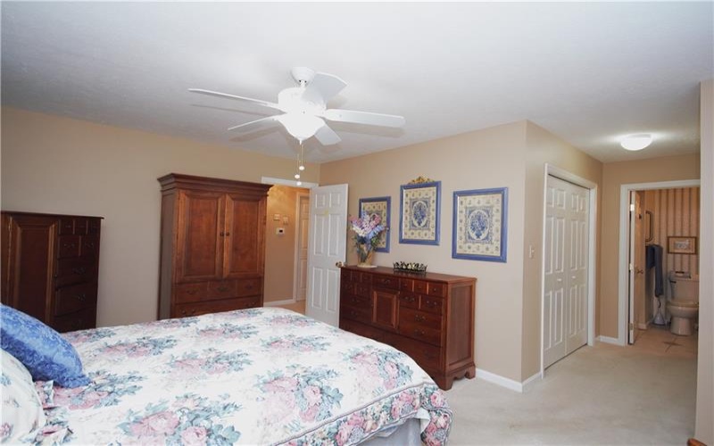 306 Country View Dr., Lower Burrell, 15068, 3 Bedrooms Bedrooms, 12 Rooms Rooms,4 BathroomsBathrooms,Residential,For Sale,Country View Dr.,1698849