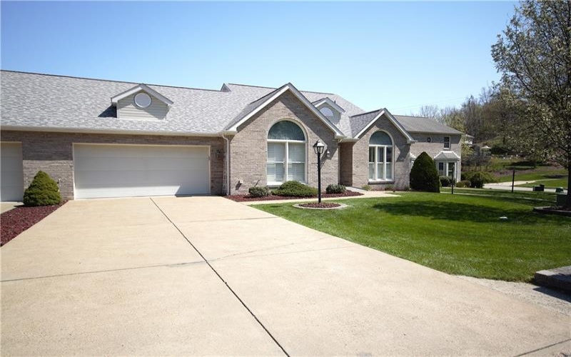 306 Country View Dr., Lower Burrell, 15068, 3 Bedrooms Bedrooms, 12 Rooms Rooms,4 BathroomsBathrooms,Residential,For Sale,Country View Dr.,1698849