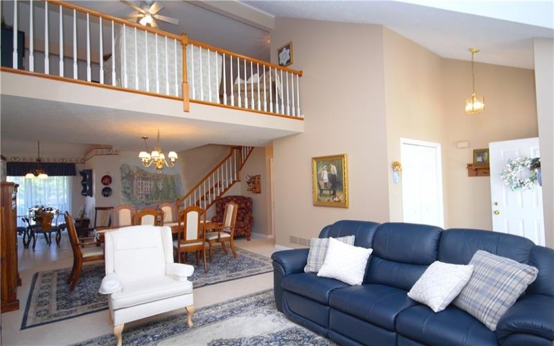 306 Country View Dr., Lower Burrell, 15068, 3 Bedrooms Bedrooms, 12 Rooms Rooms,4 BathroomsBathrooms,Residential,For Sale,Country View Dr.,1698849