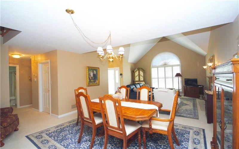 306 Country View Dr., Lower Burrell, 15068, 3 Bedrooms Bedrooms, 12 Rooms Rooms,4 BathroomsBathrooms,Residential,For Sale,Country View Dr.,1698849