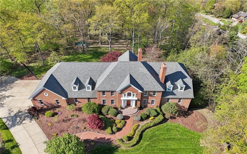 139 Bella Vista Court, Murrysville, 15668, 5 Bedrooms Bedrooms, 14 Rooms Rooms,4.1 BathroomsBathrooms,Residential,For Sale,Bella Vista Court,1698869