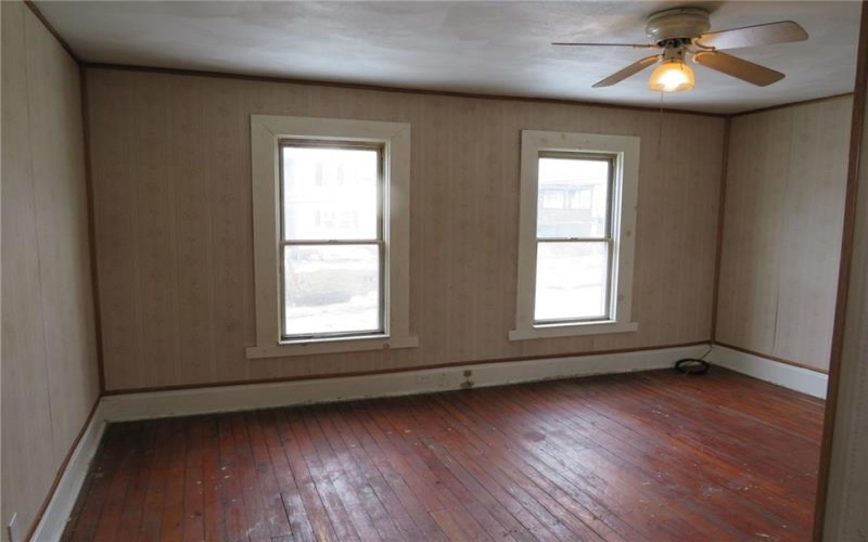 1008 1/2 Gaskill Ave, Jeannette, 15644, 2 Bedrooms Bedrooms, ,1 BathroomBathrooms,Residential,For Sale,Gaskill Ave,1687674