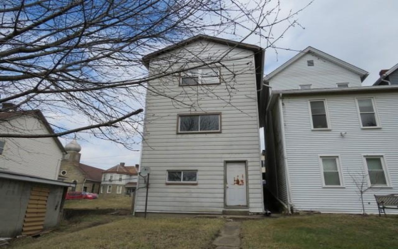 1008 1/2 Gaskill Ave, Jeannette, 15644, 2 Bedrooms Bedrooms, ,1 BathroomBathrooms,Residential,For Sale,Gaskill Ave,1687674
